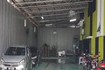 1.817-Cheap Kota Damansara Semi D Factory