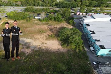 1.902 Prime Sendayan Commercial Space with Established Infrastructure