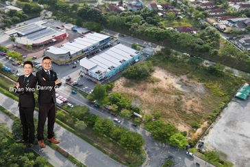 1.902 Prime Sendayan Commercial Space with Established Infrastructure