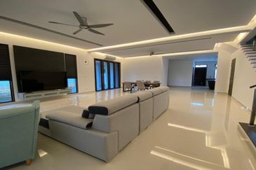 1.962 Kota Kemuning Bungalow