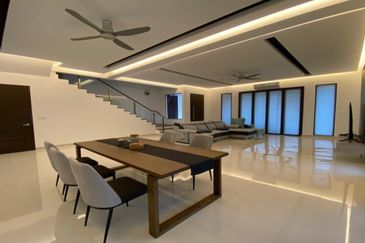 1.962 Kota Kemuning Bungalow