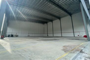 1.964 Balakong Semi Detached Factory / Warehouse