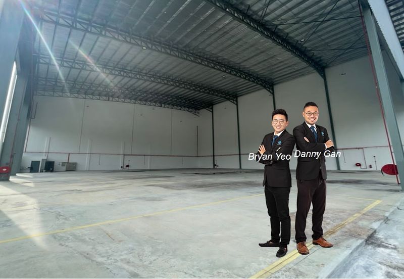 1.964 Balakong Semi Detached Factory / Warehouse