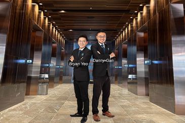 1.1080 Glenmarie Detached Commercial Building