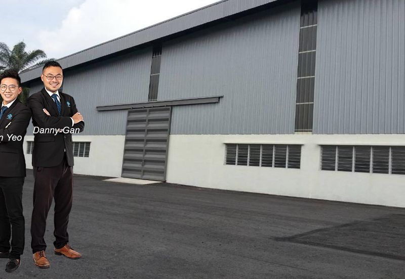 1.1081 Banting Semi Detached Factory