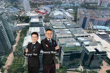 2.54 Sentul Maxim Citylights Corner Shop