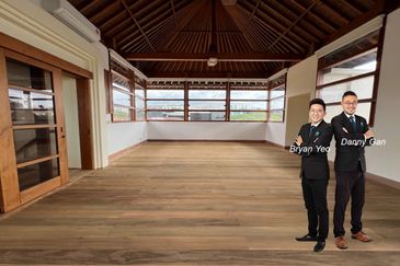 9.003 Two and Half Storey Premium Bungalow