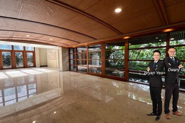 9.003 Two and Half Storey Premium Bungalow