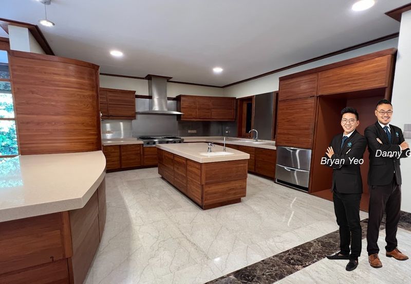 9.003 Two and Half Storey Premium Bungalow