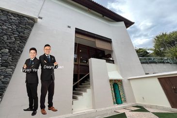 9.003 Two and Half Storey Premium Bungalow