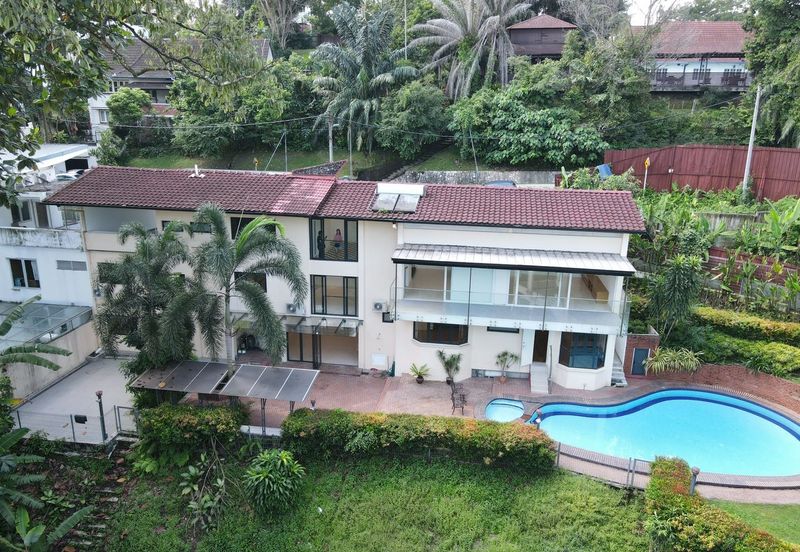 9.004 Bukit Tunku Bungalow for Rent