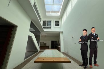 9.007 Temasya Glenmarie Corner House Semi D Superlink