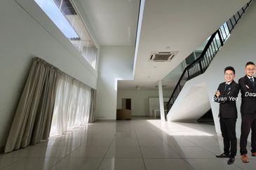 9.007 Temasya Glenmarie Corner House Semi D Superlink