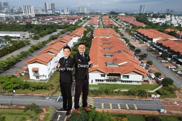 9.007 Temasya Glenmarie Corner House Semi D Superlink