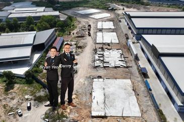 1.1187 Glenmarie Semi Detached Factory