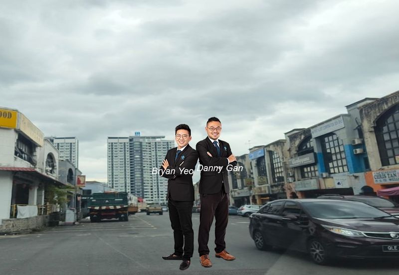 1.1194 Bandar Teknologi Kajang Corner Shop