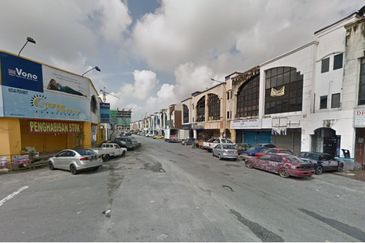 1.1194 Bandar Teknologi Kajang Corner Shop