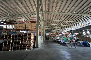 1.481 Puchong Warehouse near Subang USJ