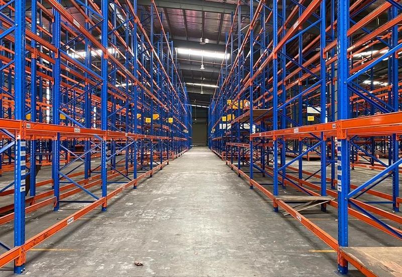 1.481 Puchong Warehouse near Subang USJ