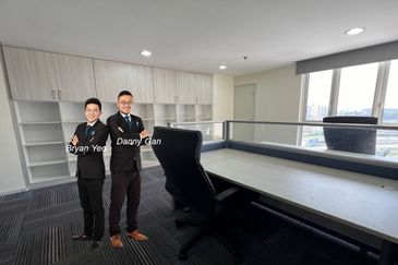 1.1251 desa aman Kepong Semi Detached Factory