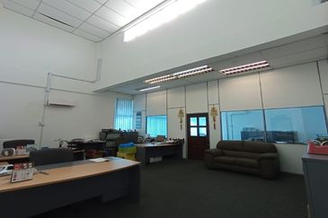 1.1251 desa aman Kepong Semi Detached Factory