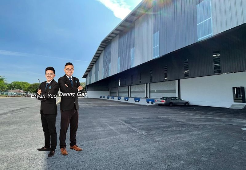 1.1305 U10 Shah Alam warehouse near Puncak Alam Elmina