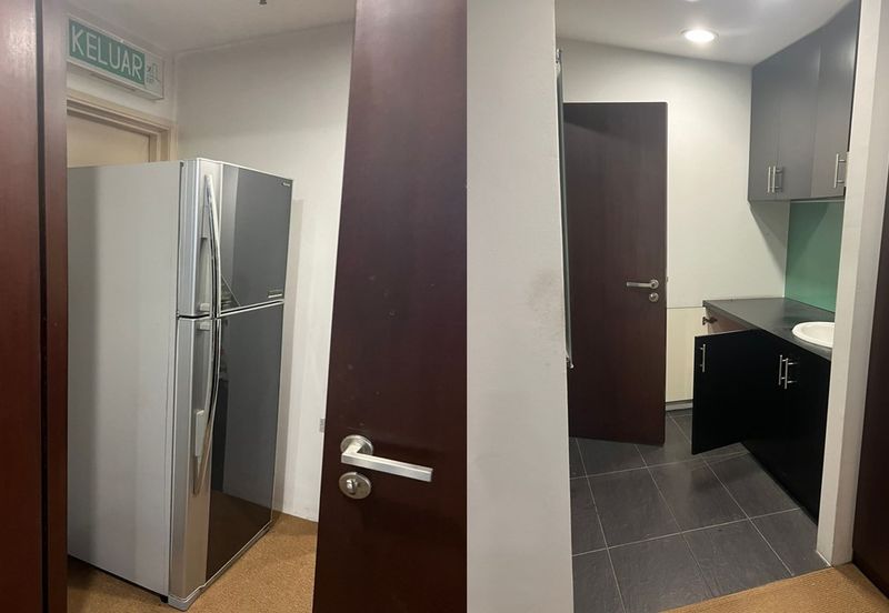 Megan Avenue 1 Office Space