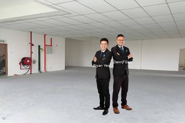 1.1365 Mutiara central Shop