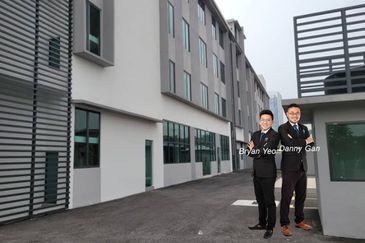 1.1364 Subang Industrial Land Prime Commercial Mainroad Frontage