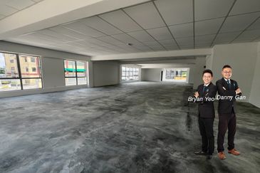 1.1294 Ampang New 2 Storey Link Factory for Sale 