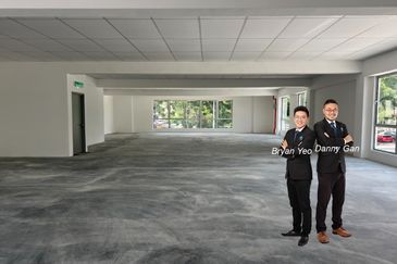 1.1294 Ampang New 2 Storey Link Factory for Sale 