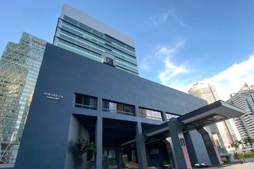 CIMB Hub (Formerly known as Kenanga International)