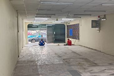 Pusat Komersial Lobak