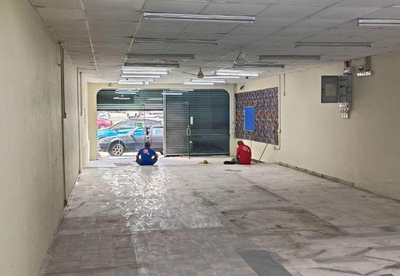 Pusat Komersial Lobak