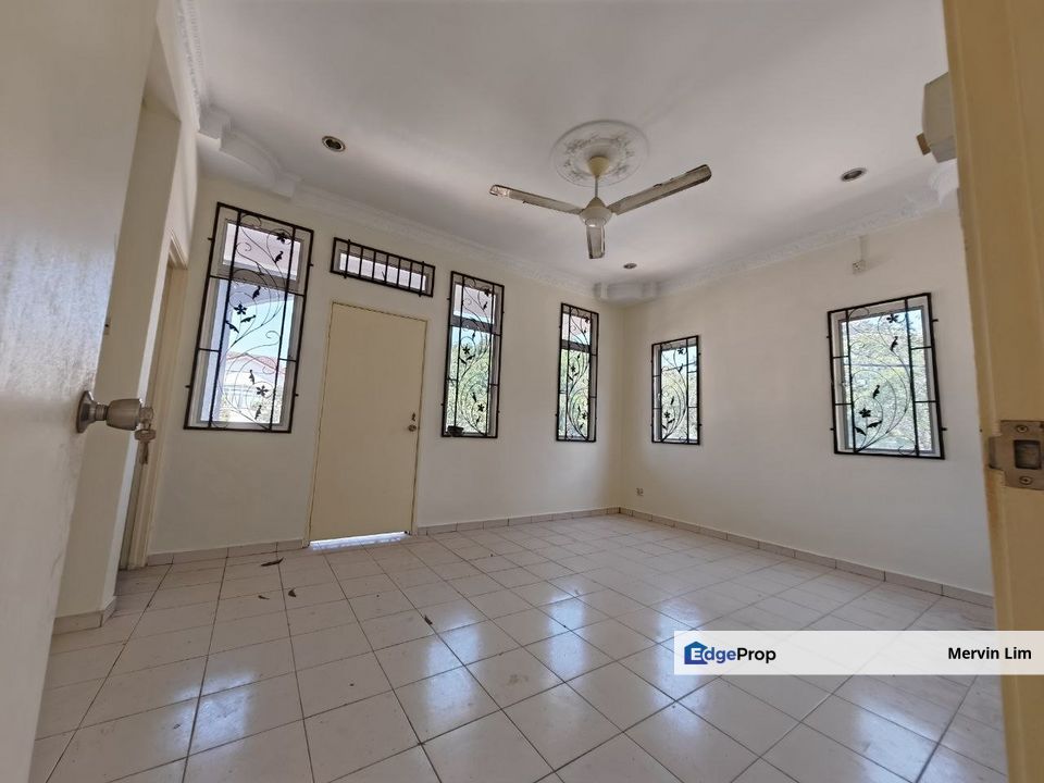 Seremban 2 storey Corner Lot house for sale Seremban Town Taman Suliana Taman Sri Pulai Sikamat, Negeri Sembilan, Seremban