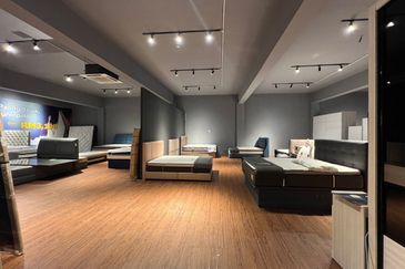 Pusat Komersial Lobak