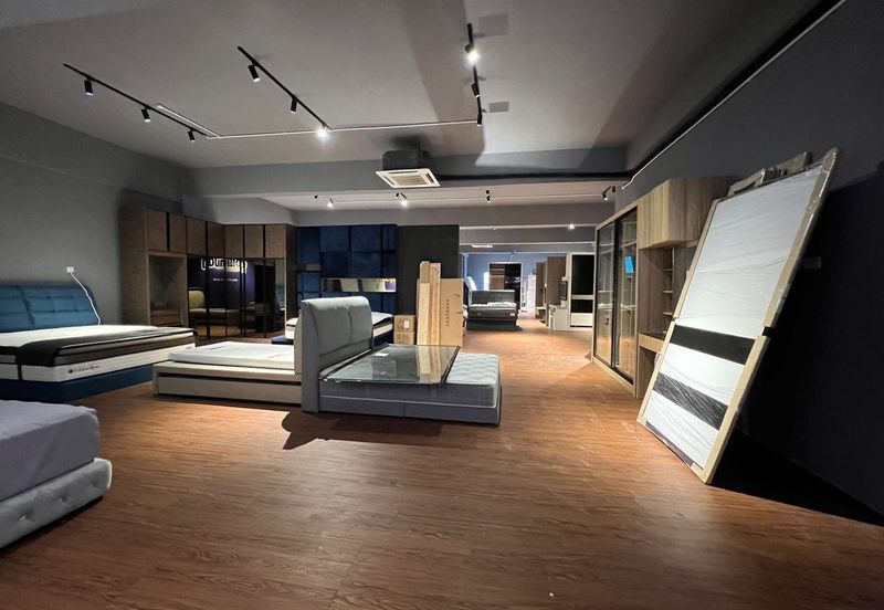 Pusat Komersial Lobak