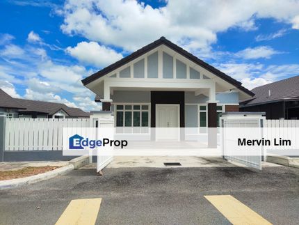 Senawang Perdana Seremban 1 storey corner Bungalow house for sale below market value Senawang, Negeri Sembilan, Seremban