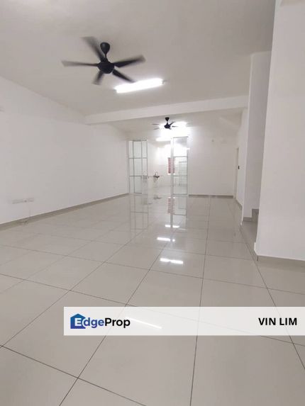 Suriaman 2 Bandar Sri Sendayan Seremban 2 storey house for sale non bumi freehold, Negeri Sembilan, Seremban