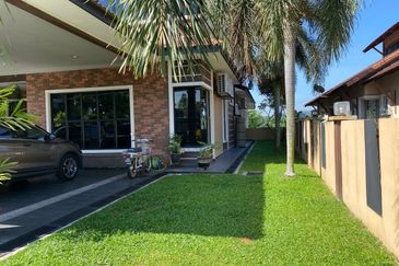 Putra Hill Residency