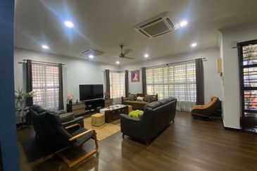 Putra Hill Residency