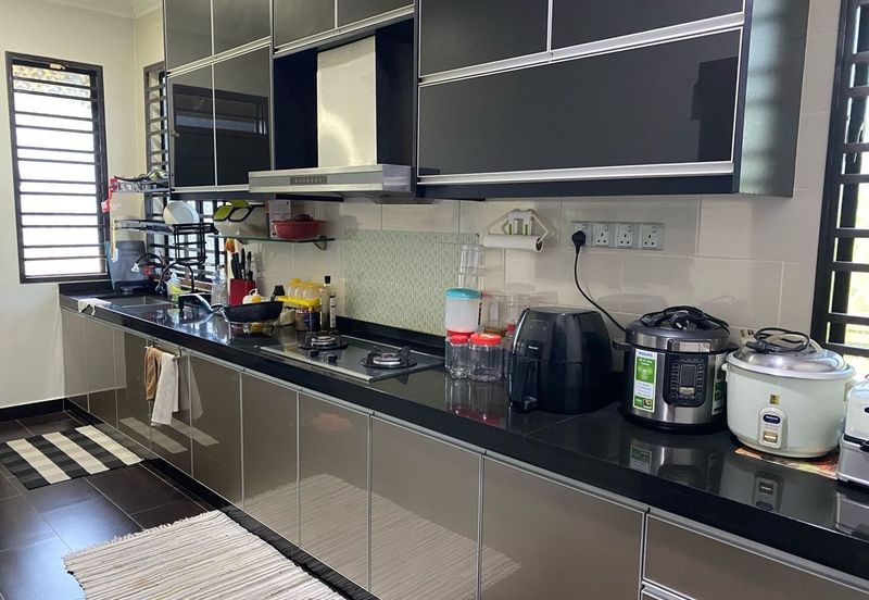 Putra Hill Residency