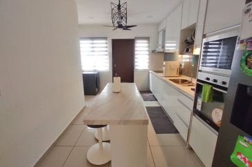 Elmera @ Setia Ecohill 2