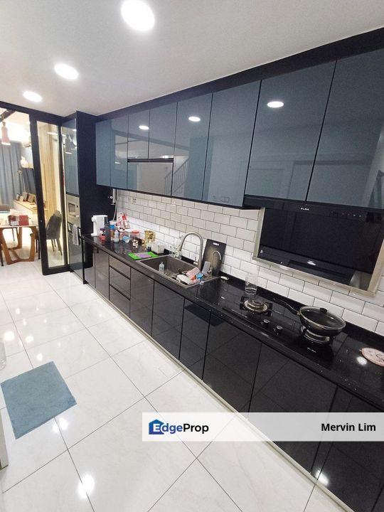 Taman Sejati 4 Klang Lorong Bendahara 2.5 Storey House for sale FULLY EXTENDED & RENOVATION Klang, Selangor, Klang