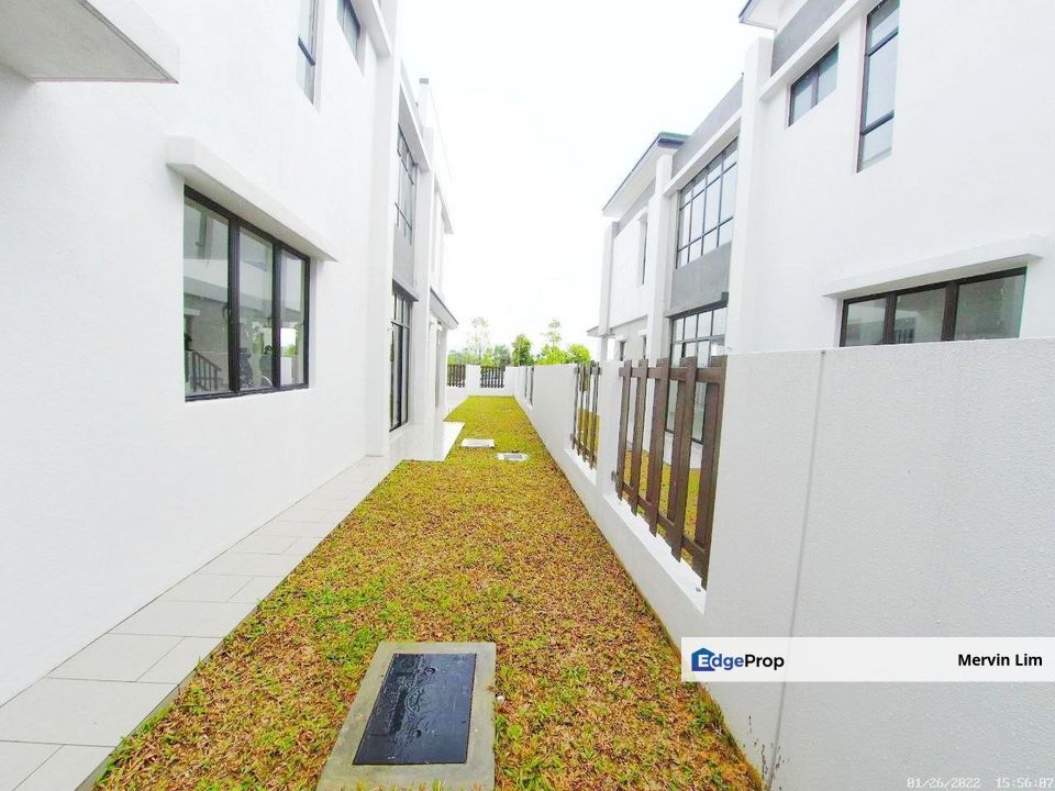 Semenyih ECOHILL 2 FROSSA DOUBLE STOREY LINK SEMI D CLUSTER house for sale SEMENYIH Selangor, Selangor, Beranang