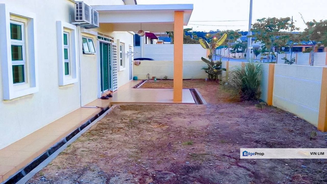 Taman Nusa Intan 1 storey Corner house for sale Renovated Senawang for ...