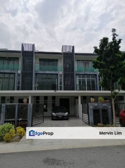 Kajang Bangi Avenue 3 Storey House for sale freehold non bumi Bangi Kajang Selangor, Selangor, Bangi