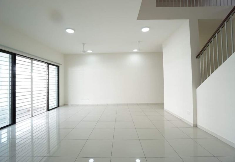 BANDAR AINSDALE FASA 3B (TENANG)