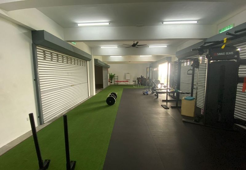 Oakland Commercial Centre