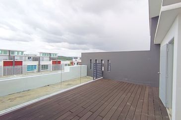 Residence 7, Bandar Springhill